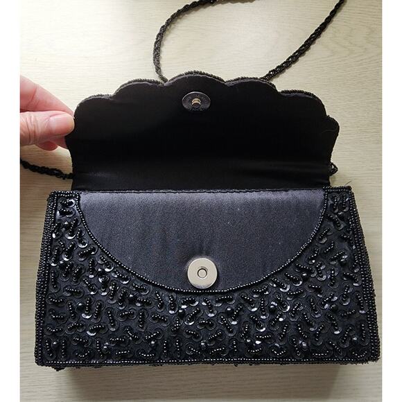 PURSE-HANDBAG-BIJOUX TERNER-Black-Beaded-Beaded Strap-Snap Closure-Clutch - Picture 2 of 15